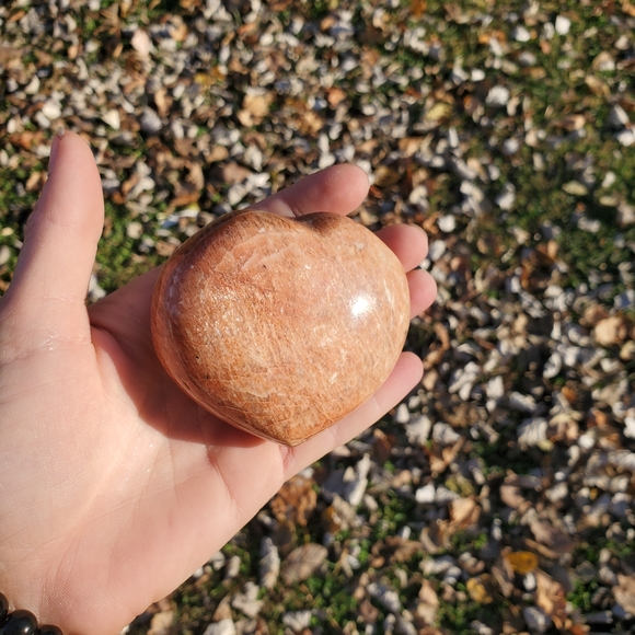Super flashy peach moonstone heart - Picture 4 of 6